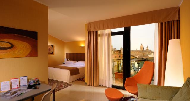 Book your stay at Best Western Plus City Hotel in Genoa and discover our beautiful Suite with panoramic terrace