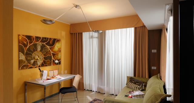 To spend a romantic week end in Genoa, book your room at Best Western Plus City Hotel