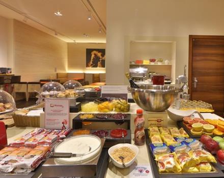 Buffet Breakfast 4 star Hotel City Genoa