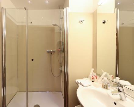 Bathroom  BW PLUS City Hotel Genoa